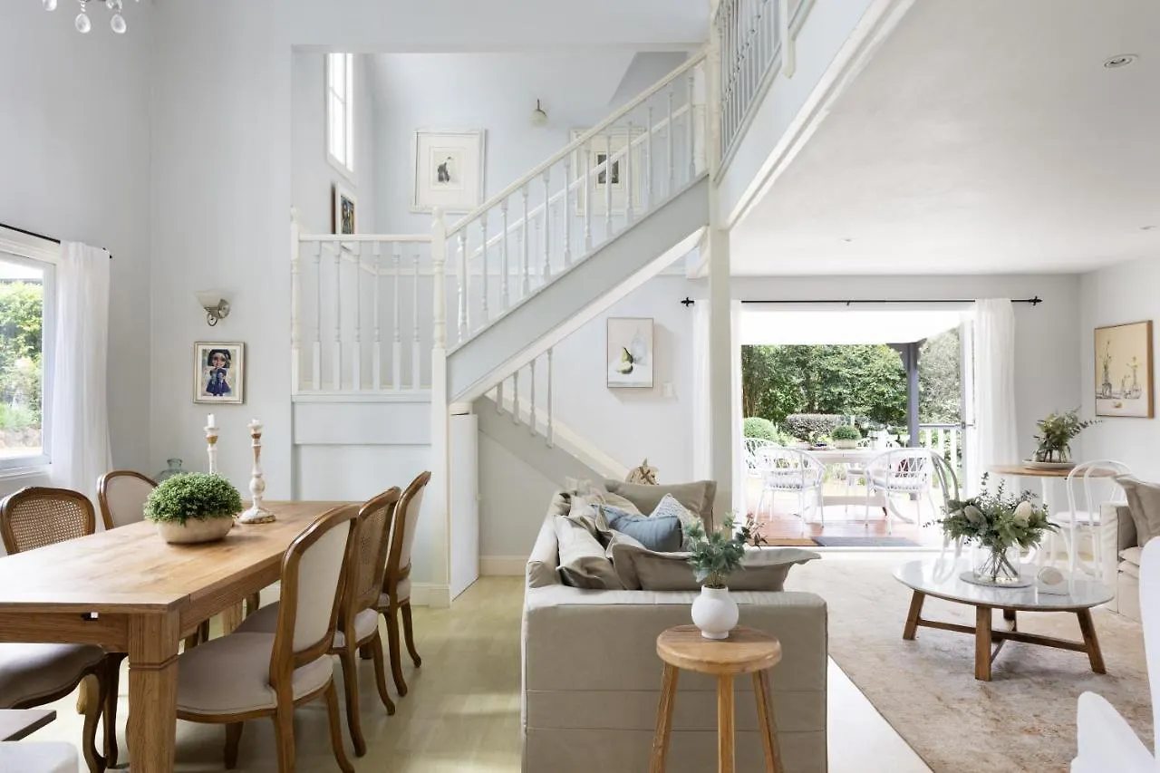 The Witta Chapel - Luxury Country Cottage Escape For 6 0*,