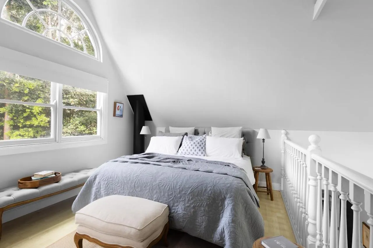 The Witta Chapel - Luxury Country Cottage Escape For 6